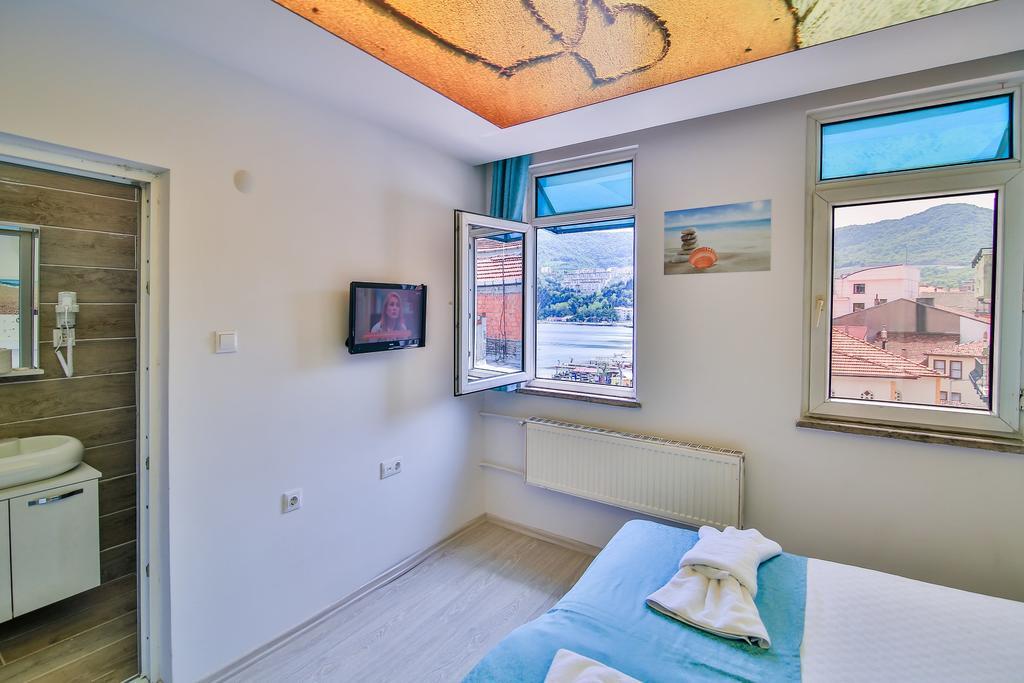 Timur Hotel Амасра Екстериор снимка